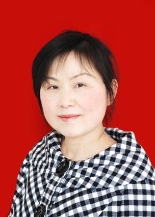 黄满芳