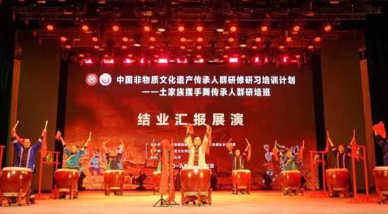https://news.jsu.edu.cn/__local/2/0C/83/EFAEA2291CA3451EBE80B94DB2F_D9BE7CD6_749C.jpg